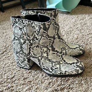 Mix No. 6 Booties